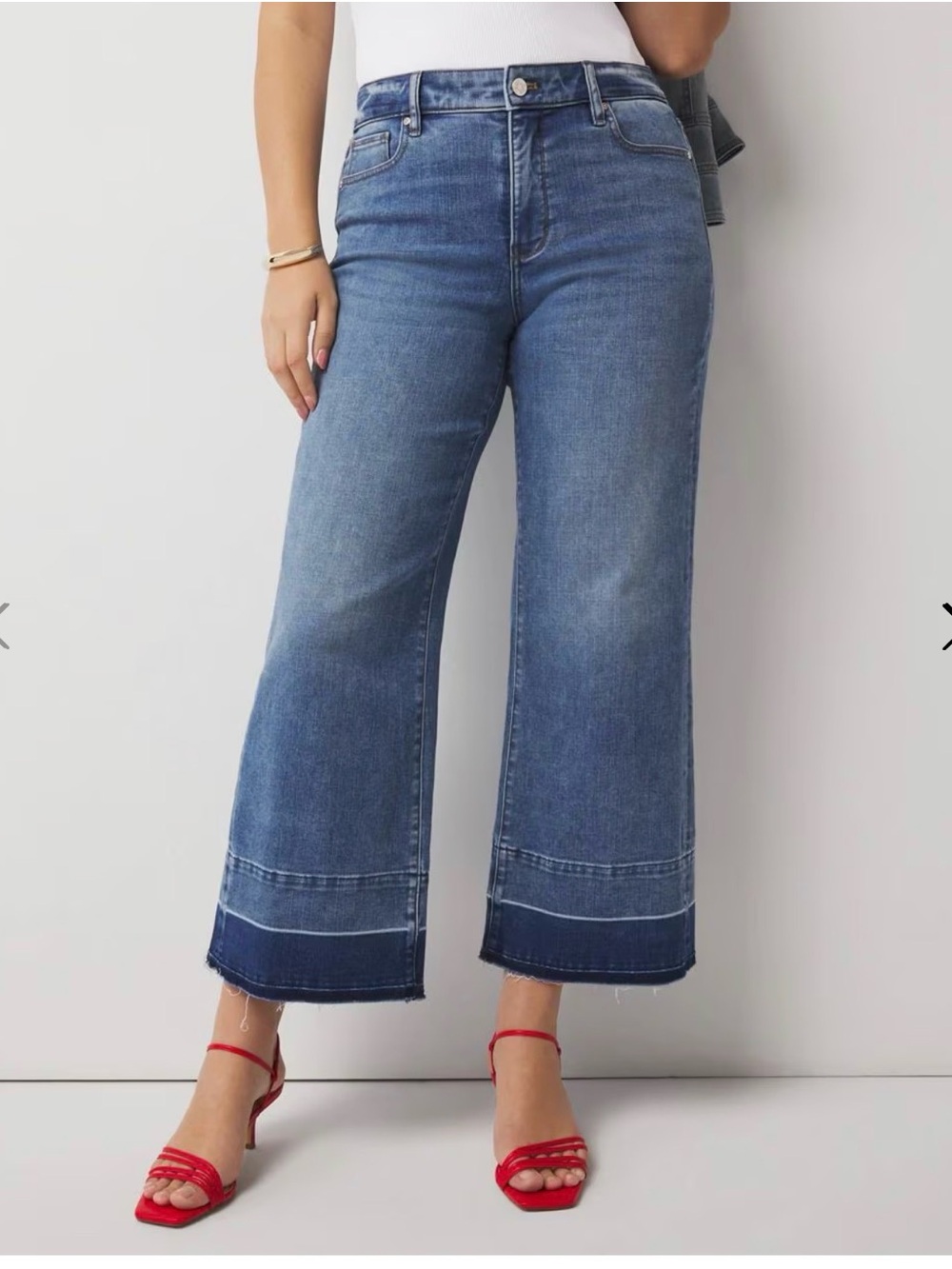 WHBM Curvy High-Rise Released Hem Wide Leg Cropped Jean